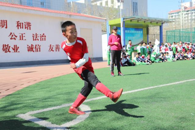 大乐透开4注1000万1注追加 奖池余额10.44亿元